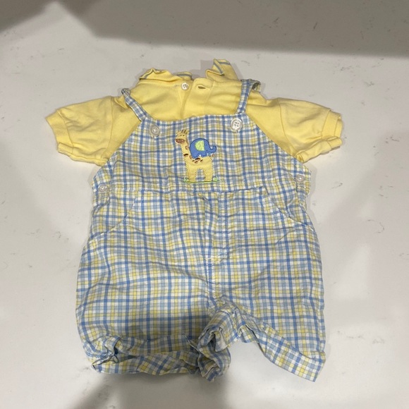 Starting Out boys 12 month plaid overalls and yellow polo w/ 2 buttons EUC - Picture 2 of 12